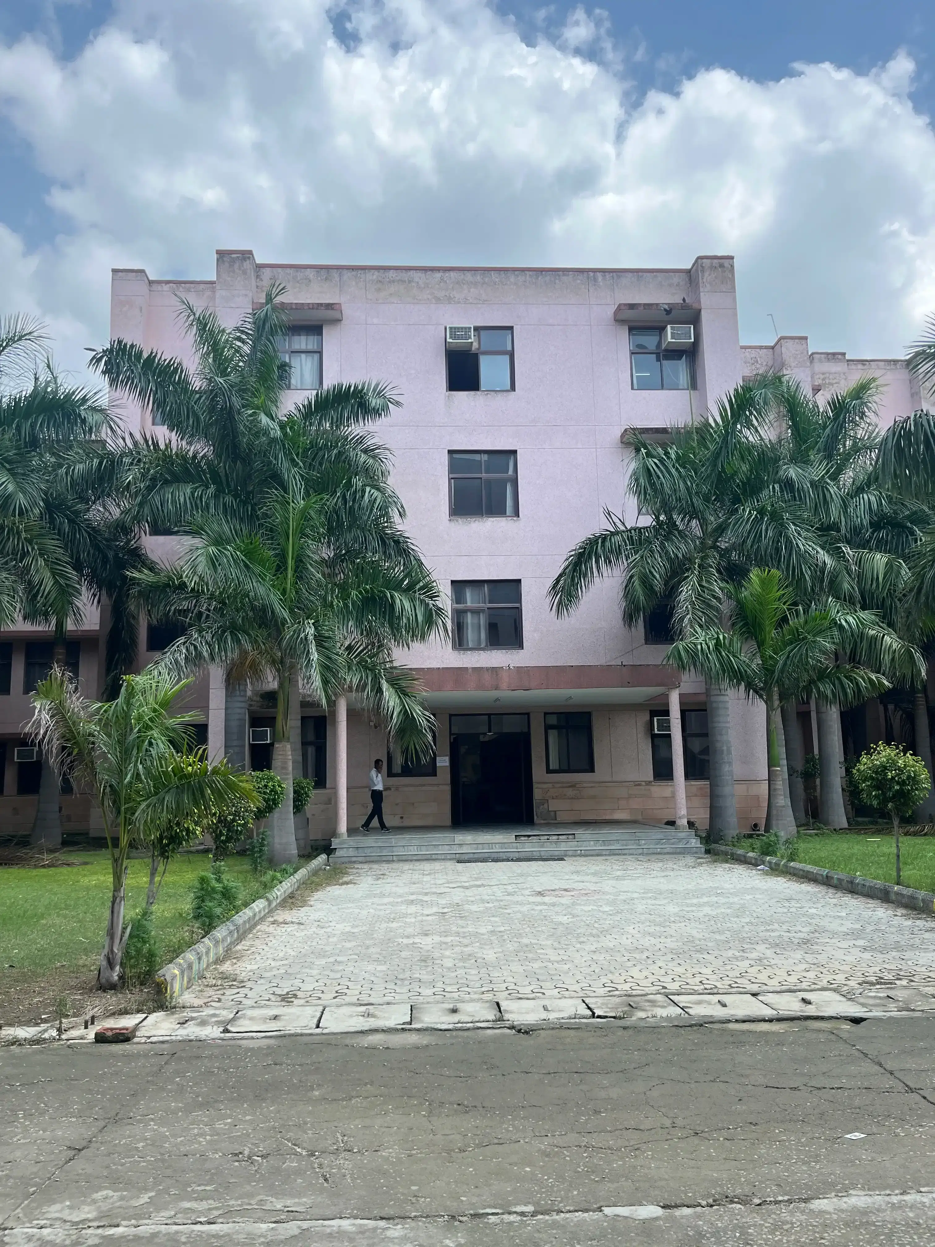 JIMS Noida Academic Building photo 19